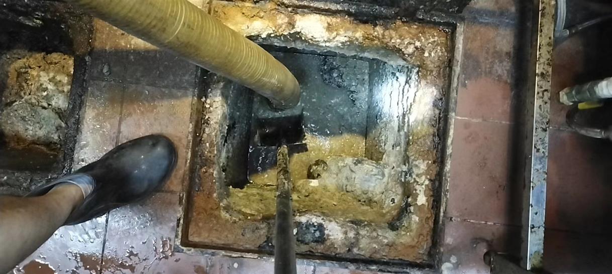 万泉镇化油池清理-污水池清掏