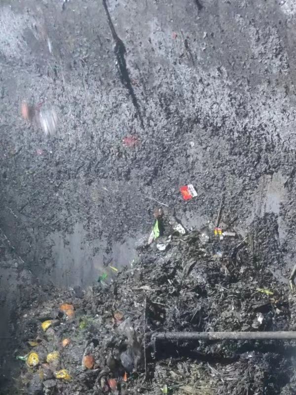 万泉镇污水池清理
